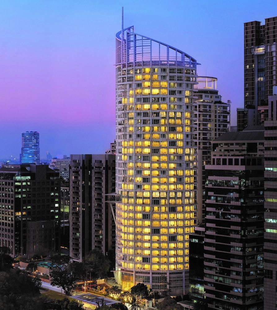 Dusit Suites Hotel Ratchadamri, Μπανγκόκ Εξωτερικό φωτογραφία The building at night