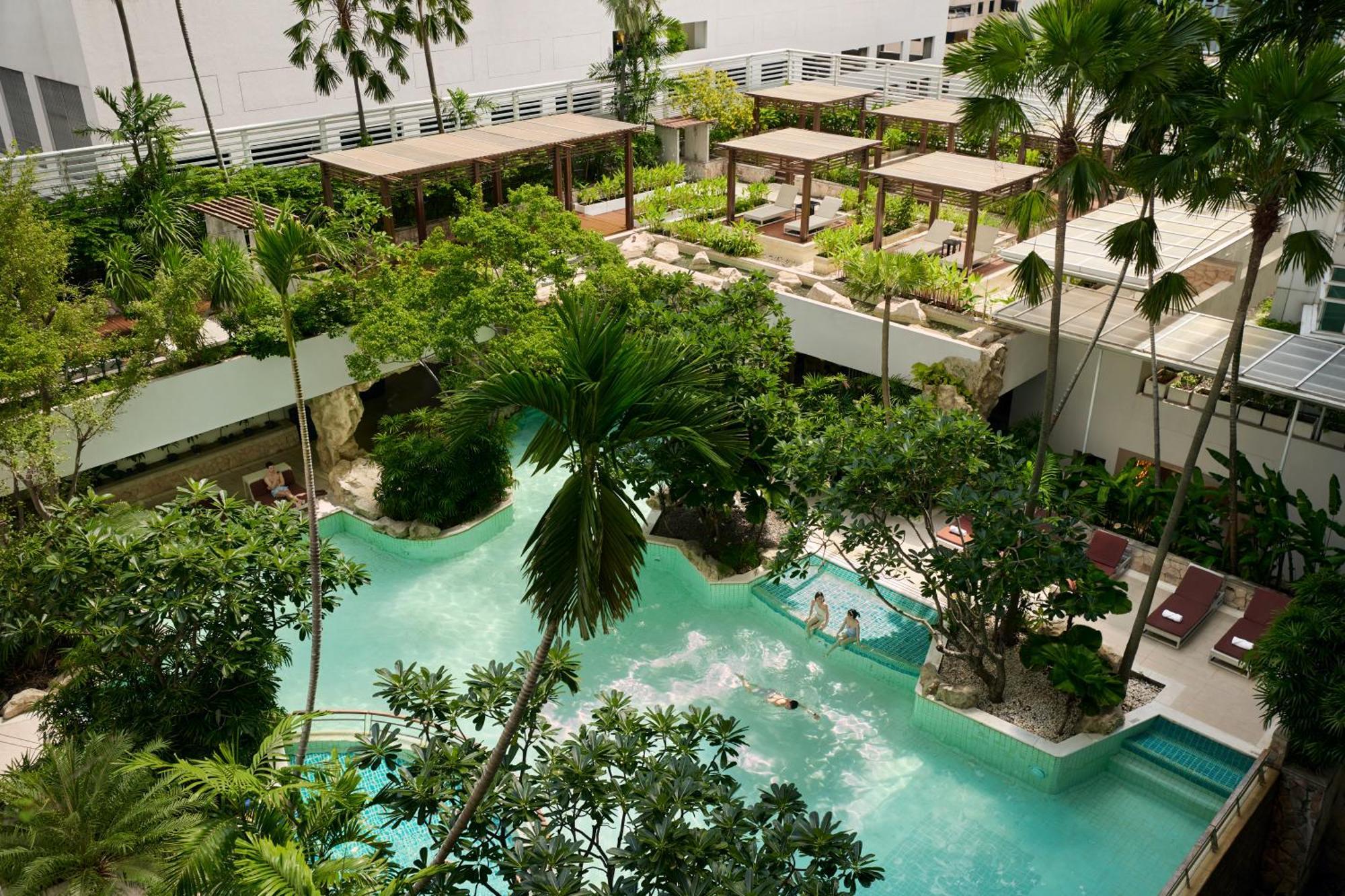 Dusit Suites Hotel Ratchadamri, Μπανγκόκ Εξωτερικό φωτογραφία The resort's lagoon