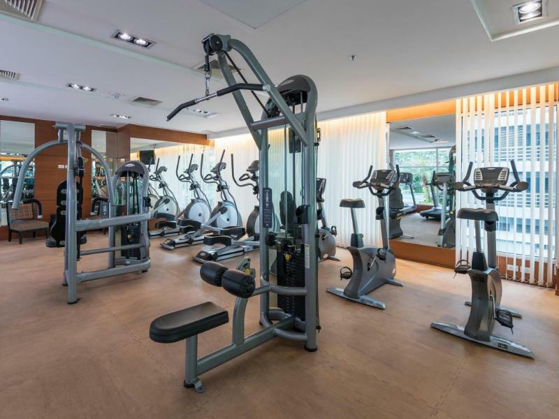 Dusit Suites Hotel Ratchadamri, Μπανγκόκ Εξωτερικό φωτογραφία A gym at a hotel