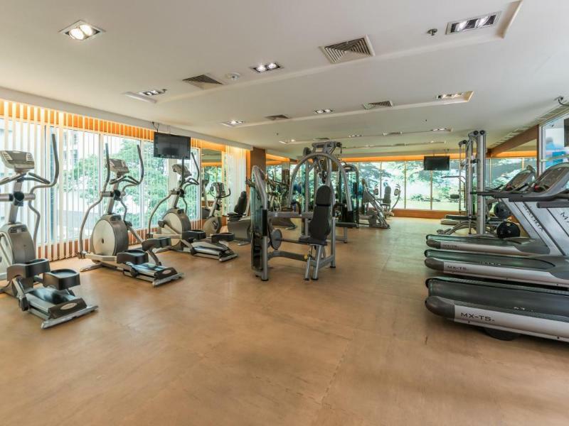 Dusit Suites Hotel Ratchadamri, Μπανγκόκ Εξωτερικό φωτογραφία The gym at the hotel
